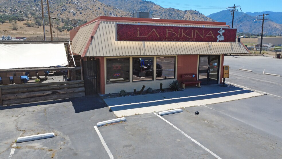 6106 Lake Isabella Blvd, Lake Isabella, CA à vendre - Photo du bâtiment - Image 2 de 12