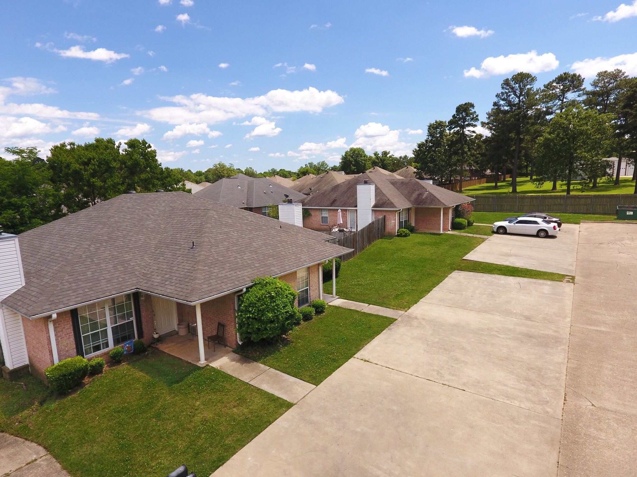 701 Champion Pl, Texarkana, TX à vendre Photo principale- Image 1 de 23