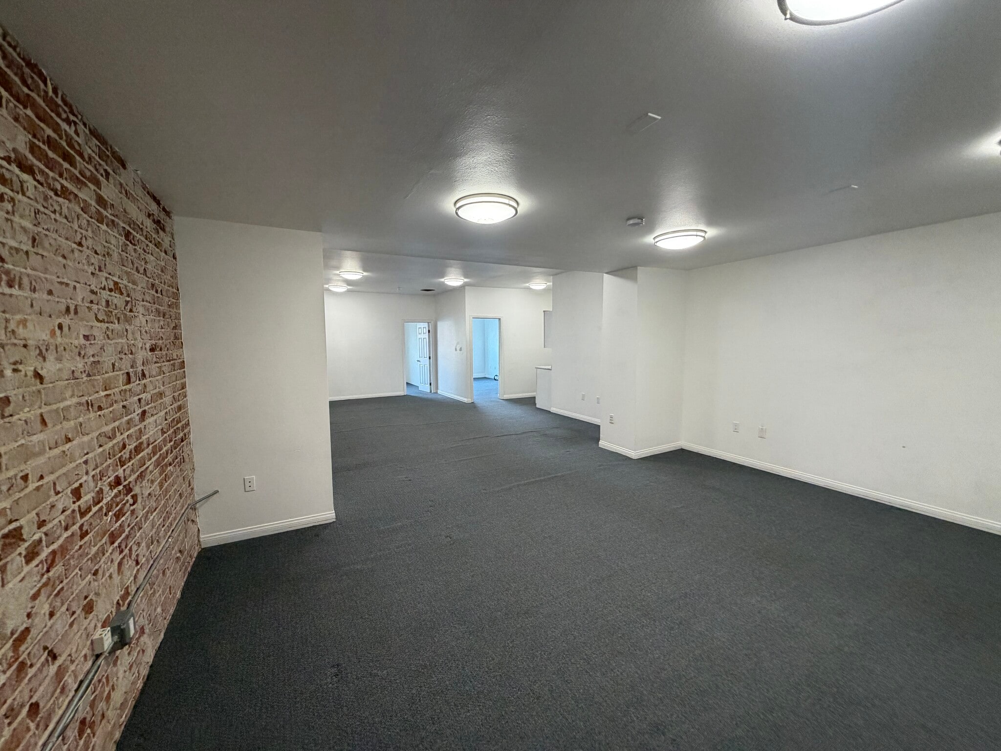 3039-3051 University Ave, San Diego, CA à louer Photo intérieure- Image 1 de 5