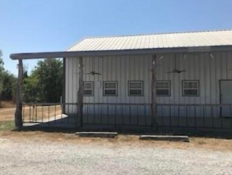 18945 FM 8, Stephenville, TX à louer - Photo du bâtiment - Image 2 de 17