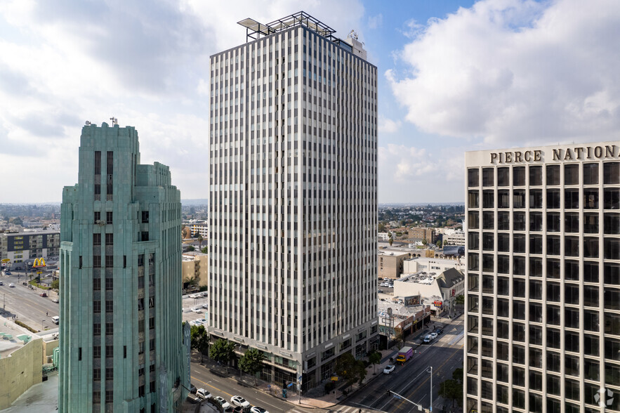 3800 Wilshire Blvd, Los Angeles, CA à vendre - Photo principale - Image 1 de 1