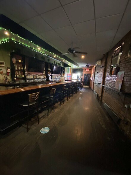 6725 5th Ave, Brooklyn, NY à vendre - Photo intérieure - Image 2 de 5