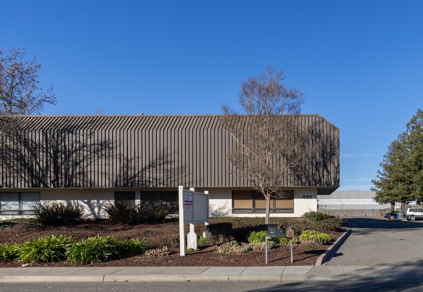 522 Martin Ave, Rohnert Park, CA for lease - Building Photo - Image 2 of 12