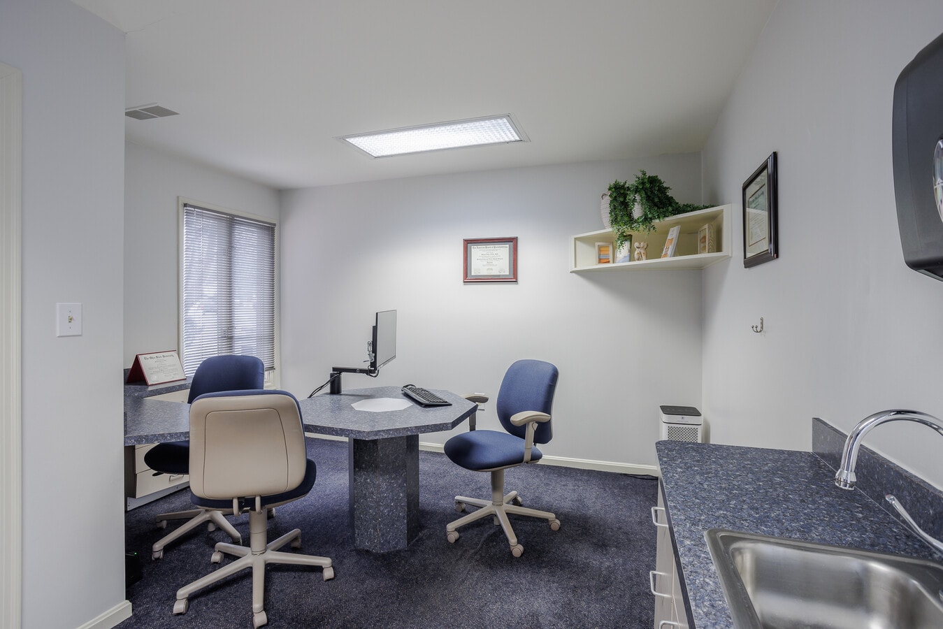 230-236 Thomas More Pky, Crestview Hills, KY 41017 - Unité 234 - - Photo intérieure - Image 1 of 8