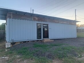 1413 O Reilly Ct, Austin, TX for lease Building Photo- Image 2 of 9
