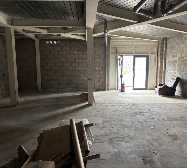 110-120 Ocean Dr, Edinburgh à louer - Photo du bâtiment - Image 2 de 2