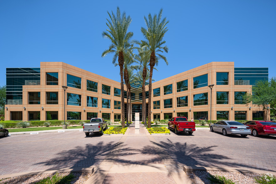 14648 N Scottsdale Rd, Scottsdale, AZ à louer - Photo du bâtiment - Image 1 de 8