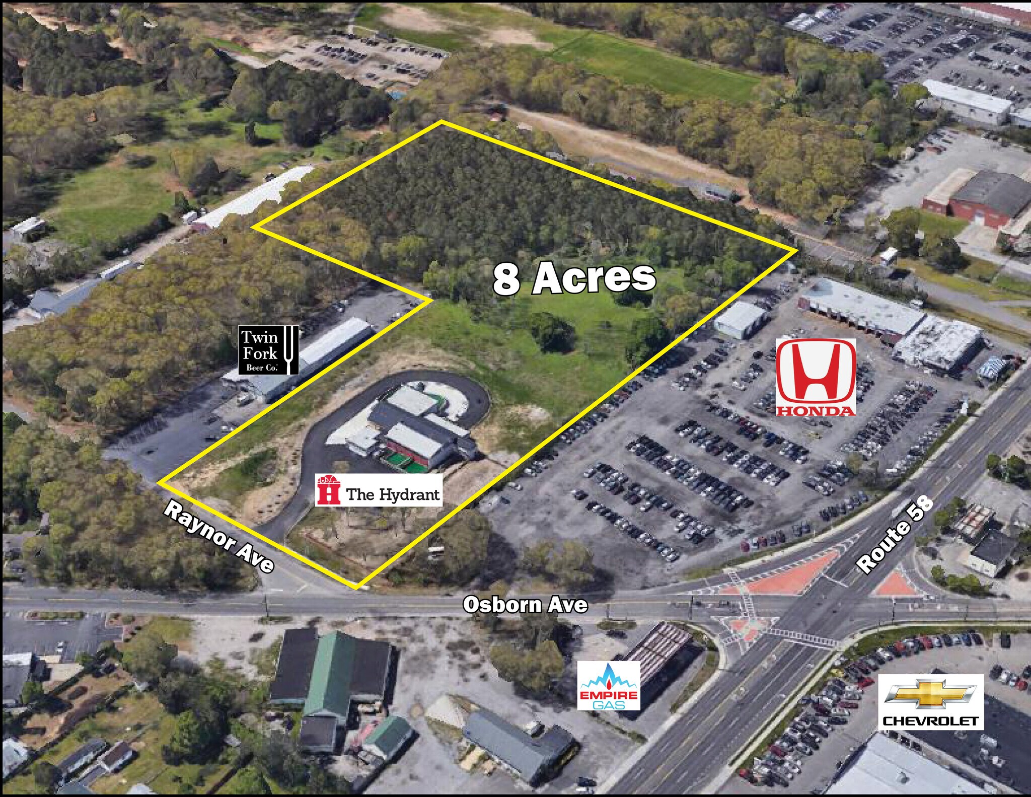 845 Raynor Ave, Riverhead, NY à vendre Photo principale- Image 1 de 7