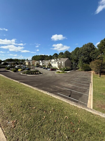 1800 Martin Luther King Jr Pky, Durham, NC à vendre - Photo du bâtiment - Image 3 de 19