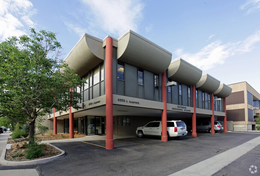 6850 E Hampden Ave, Denver, CO à louer - Photo du bâtiment - Image 2 de 16