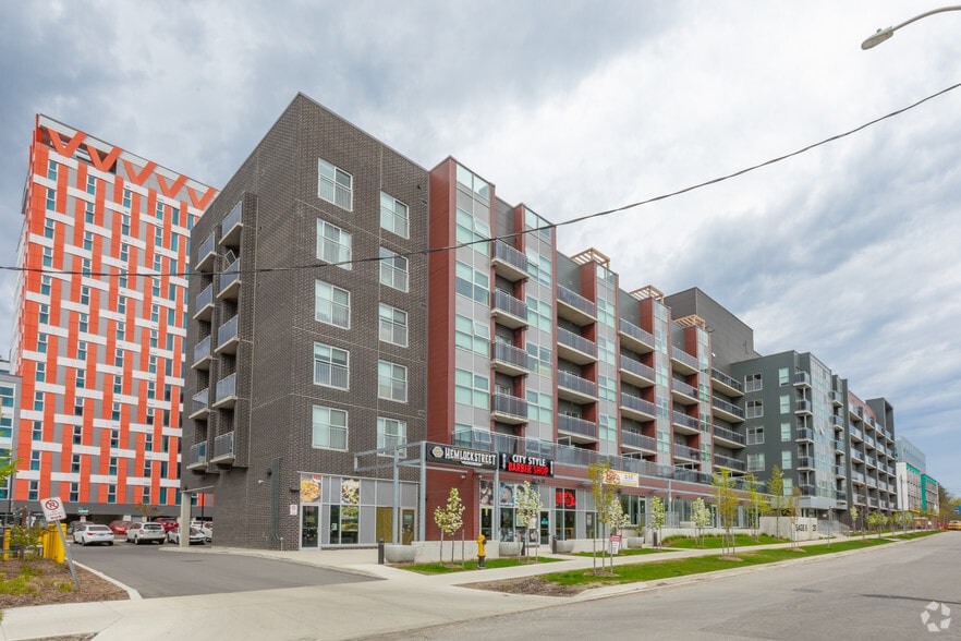 251 Hemlock St, Waterloo, ON for sale - Primary Photo - Image 1 of 1