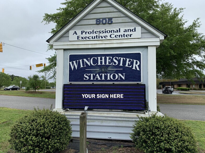 905 Halstead Blvd, Elizabeth City, NC à louer - Photo du bâtiment - Image 2 de 4