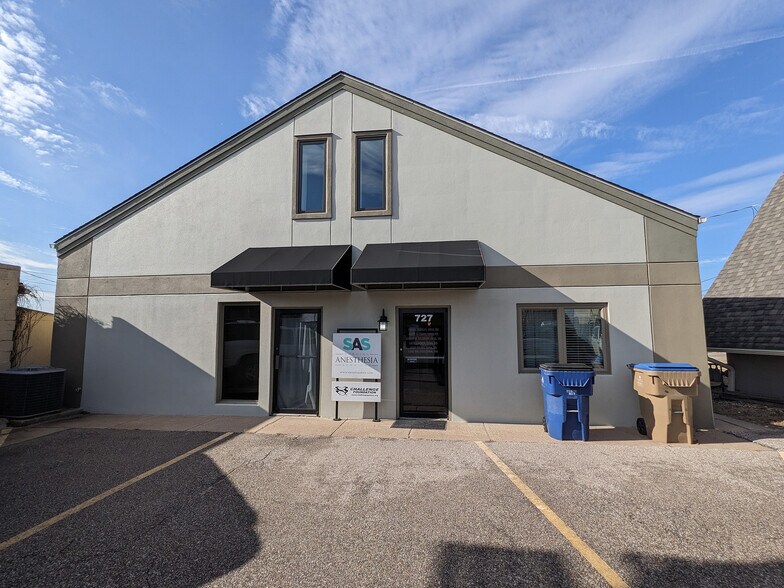 729 N Baltimore Ave, Derby, KS à vendre - Photo du bâtiment - Image 3 de 6