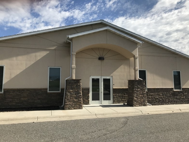 2005 Gilkerson Dr, Bozeman, MT for sale - Building Photo - Image 2 of 9