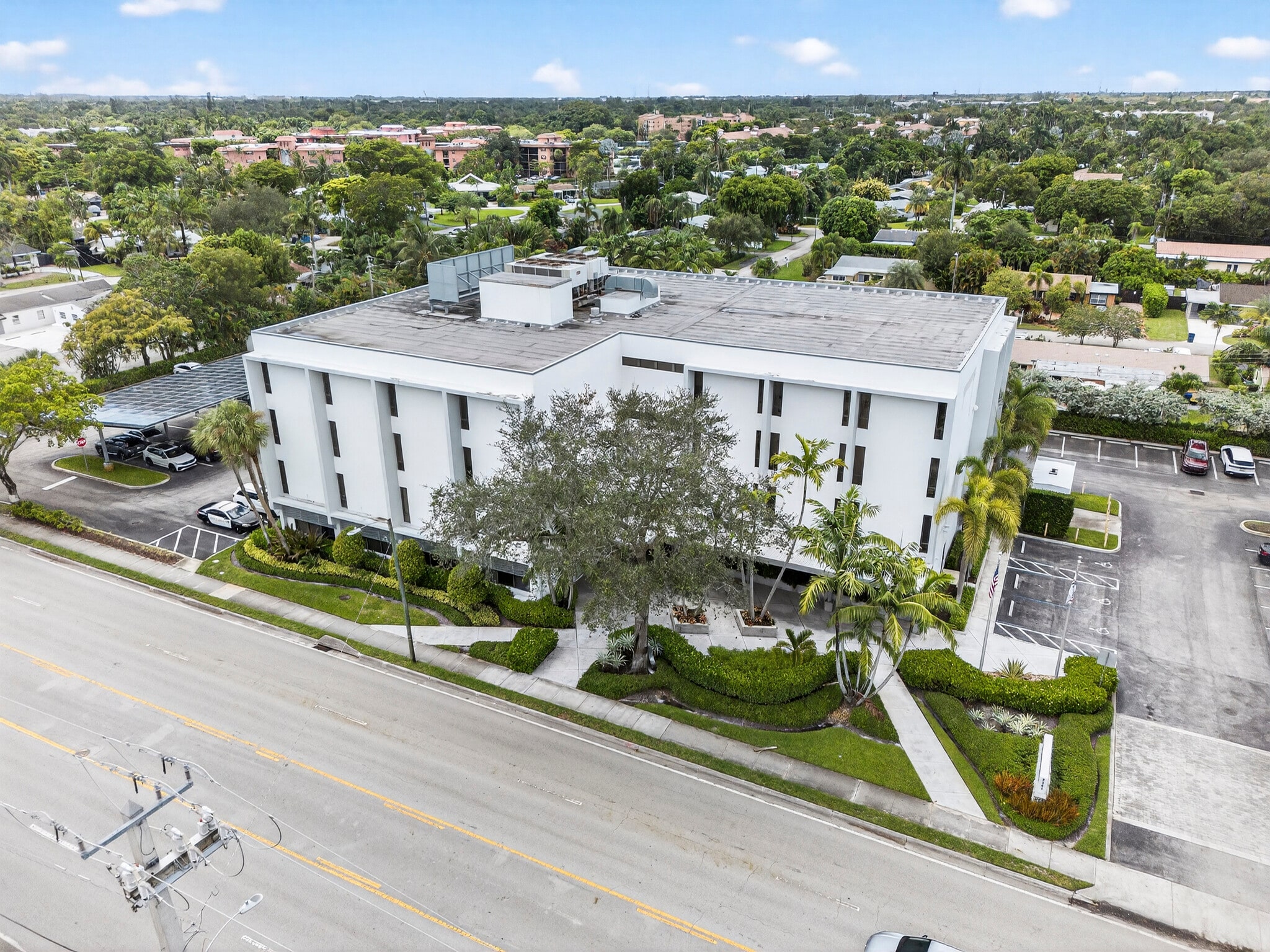 2101 N Andrews Ave, Fort Lauderdale, FL à louer Photo principale- Image 1 de 43