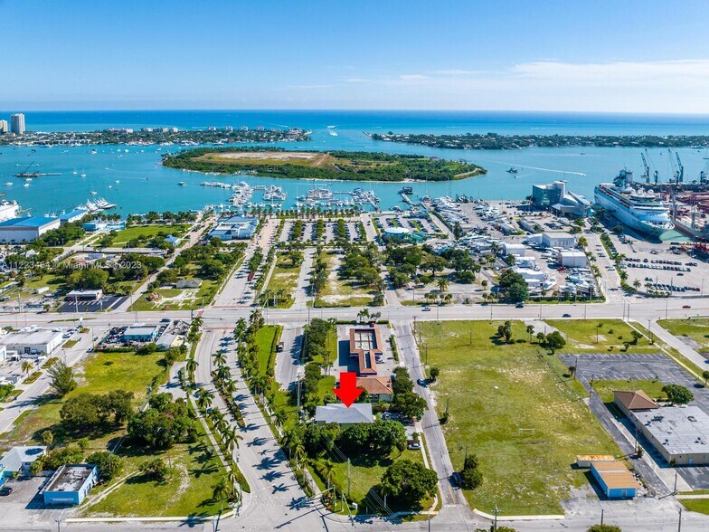 56 W 12th St, West Palm Beach, FL à vendre - Photo du bâtiment - Image 1 de 19