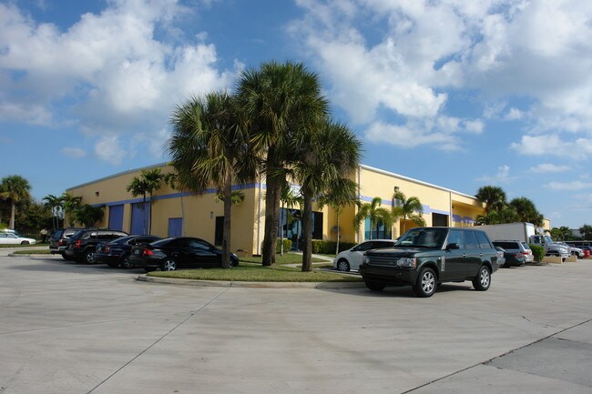 Plus de détails pour 1272-1350 NE Business Park Pl, Jensen Beach, FL - Industriel à louer
