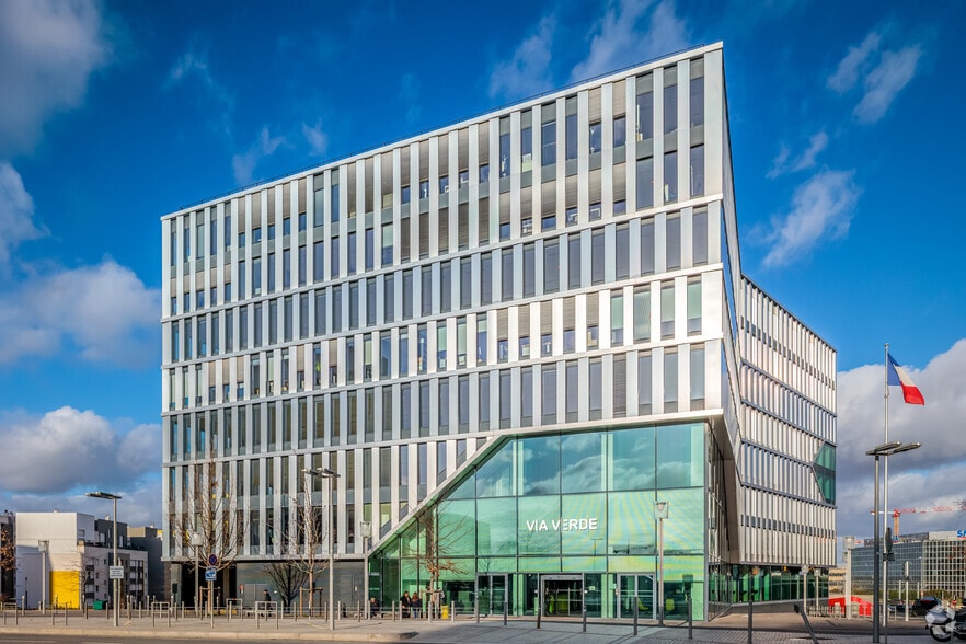 55 Place Nelson Mandela, Nanterre for lease - Primary Photo - Image 1 of 4