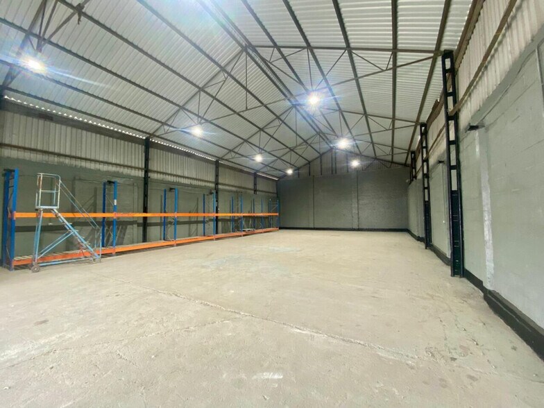 Webber Rd, Liverpool à louer - Photo du bâtiment - Image 3 de 5