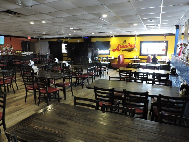 2828 Southmore Ave, Pasadena, TX à louer - Photo du bâtiment - Image 2 de 20