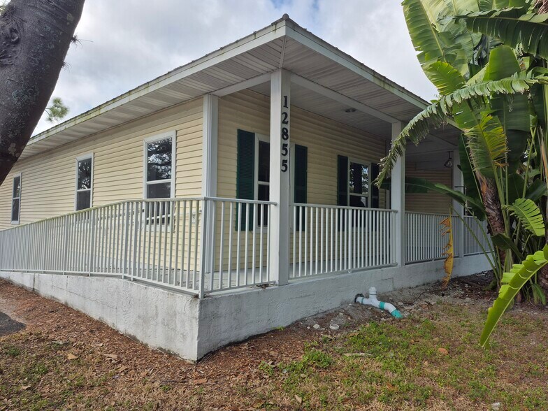 12855 Banyon Creek, Fort Myers, FL à vendre - Photo du bâtiment - Image 3 de 14
