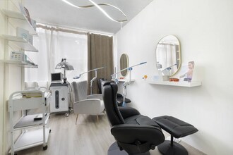 10-12 Bridge St, Granville for lease Interior Photo- Image 1 of 3
