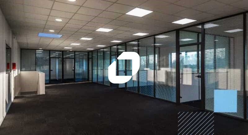 2 Avenue Du Noyer À La Malice, Louvres for lease - Building Photo - Image 2 of 8