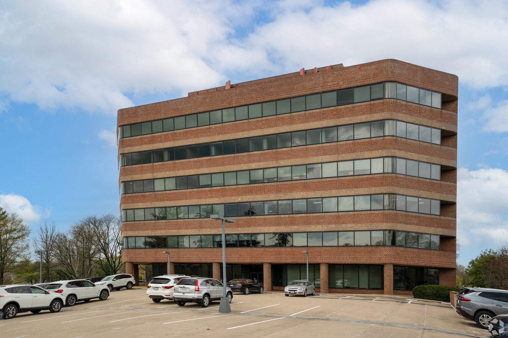 3050 Chain Bridge Rd, Fairfax, VA for lease Primary Photo- Image 1 of 10