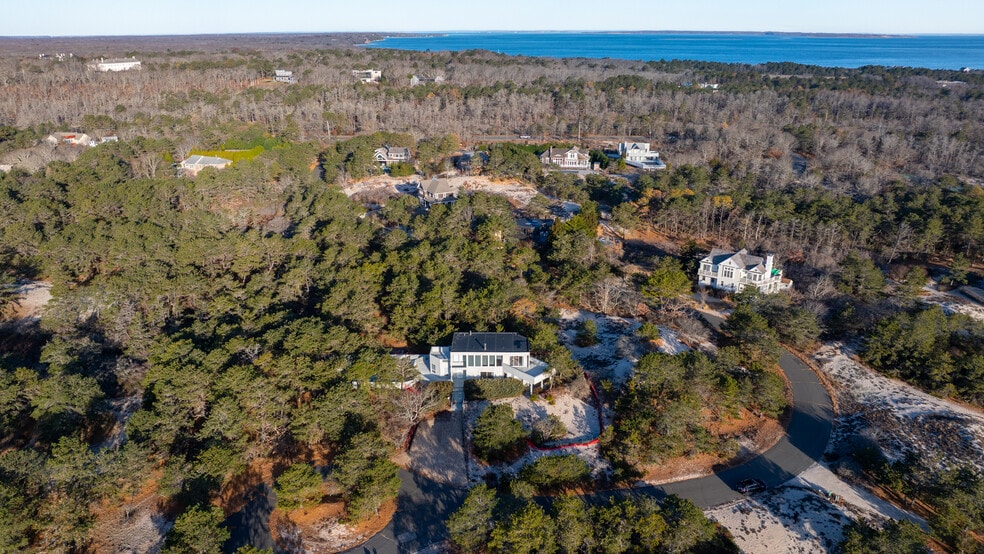54 Sandcastle ln, Amagansett, NY à vendre - Photo du bâtiment - Image 2 de 12