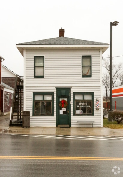 52 S Chestnut St, Jefferson, OH for lease - Building Photo - Image 2 of 3
