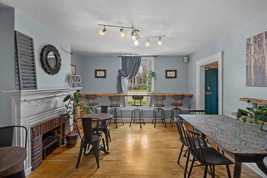 318 N Main St, Bridgewater, VA for sale - Building Photo - Image 3 of 8