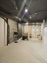 327-331 King St E, Kingston, ON à louer Photo intérieure- Image 2 de 3