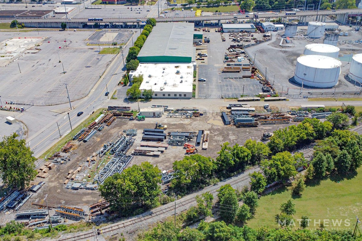 140 N 1st St, Nashville, TN for lease Building Photo- Image 1 of 4