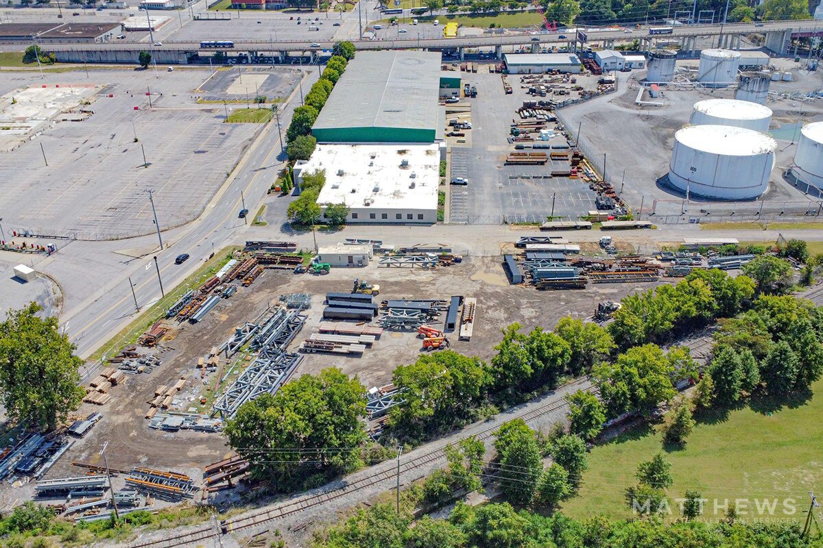 140 N 1st St, Nashville, TN à louer Photo du bâtiment- Image 1 de 4