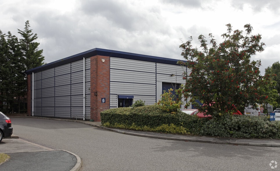 Waterside Rd, Leeds à louer - Photo du bâtiment - Image 2 de 4