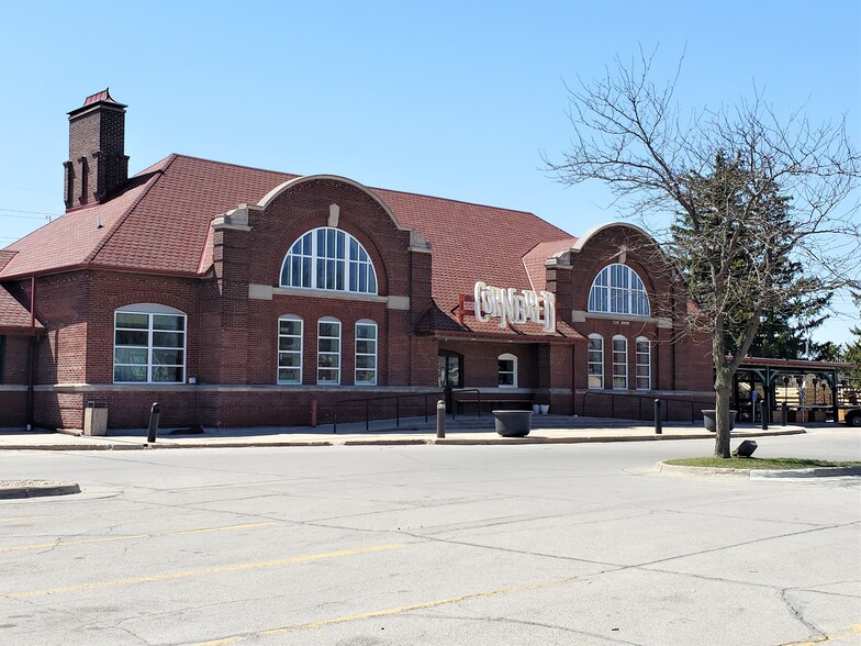 500-546 Main St, Ames, IA à vendre - Photo du bâtiment - Image 1 de 1