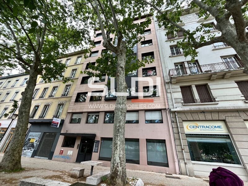 194 Bis Rue Garibaldi, Lyon for lease Building Photo- Image 1 of 12