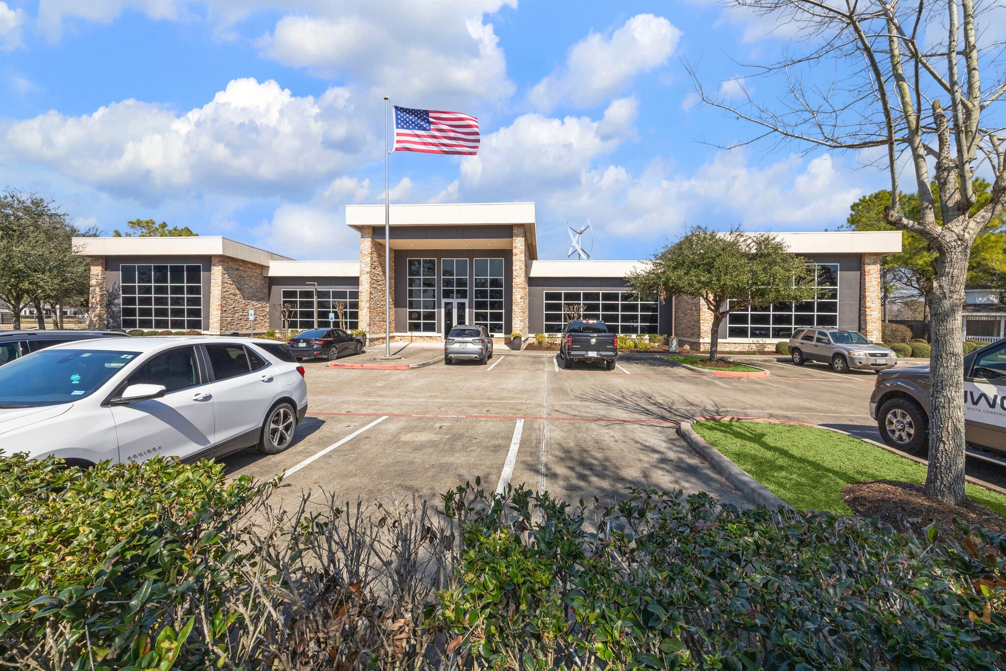 2000 W Parkwood Ave, Friendswood, TX à vendre Photo principale- Image 1 de 12