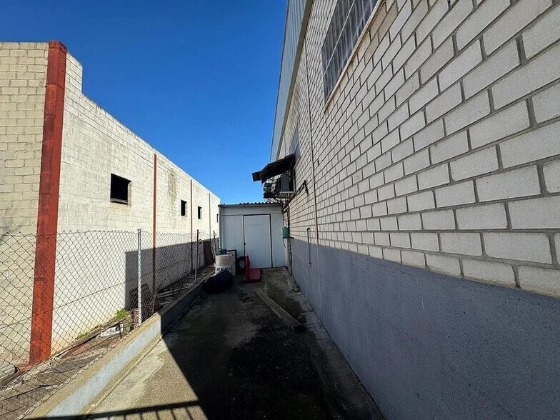 Industriel dans Mejorada del Campo, Madrid à vendre - Photo du bâtiment - Image 2 de 2