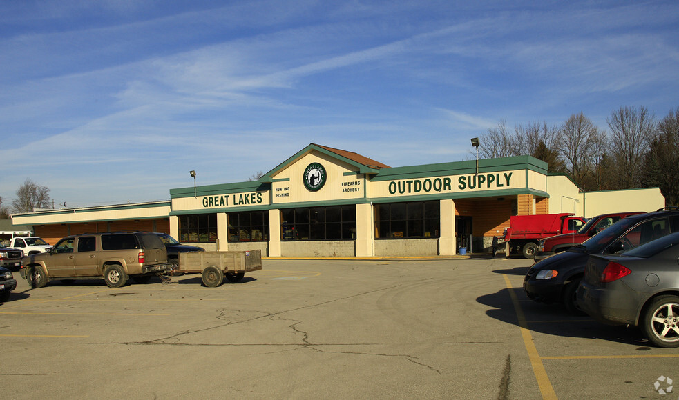 14895 N State St, Middlefield, OH for sale - Primary Photo - Image 1 of 1