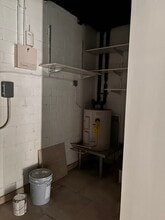 11300-11330 Old Katy Rd, Houston, TX for lease Interior Photo- Image 2 of 9