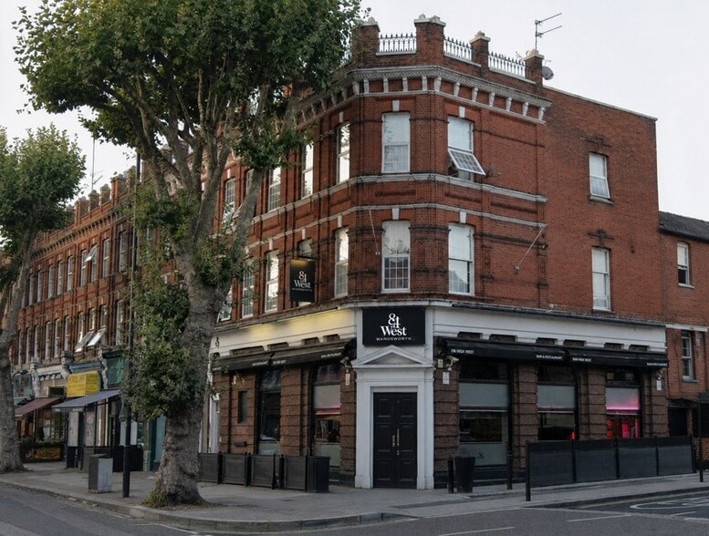 82-84 Cricklewood Broadway, London for lease - Building Photo - Image 1 of 5
