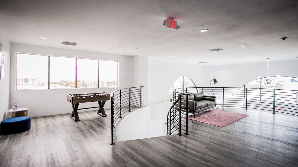 4245 S Grand Canyon Dr, Las Vegas, NV à louer - Photo intérieure - Image 2 de 37