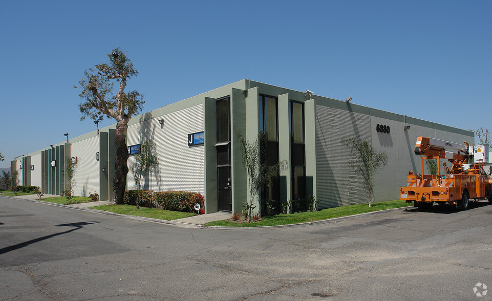 6880 Orangethorpe Ave, Buena Park, CA for lease - Primary Photo - Image 1 of 2