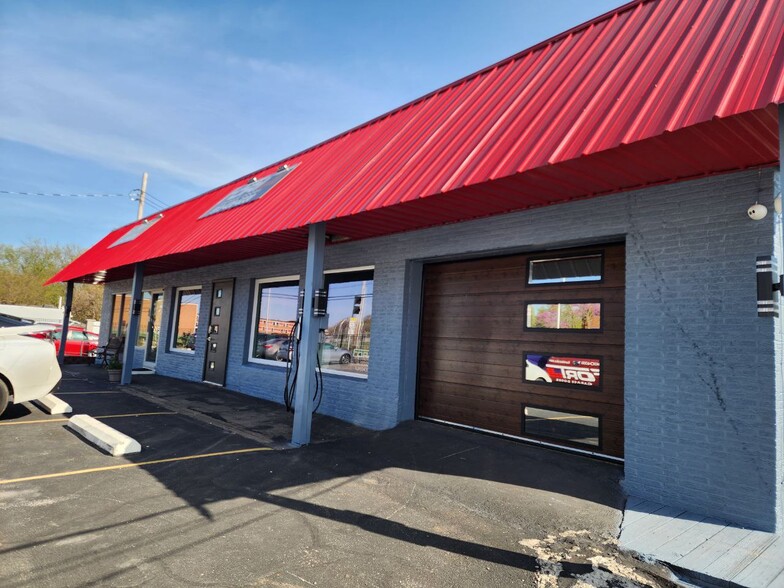 7511 Leavenworth Rd, Kansas City, KS for sale - Building Photo - Image 3 of 63