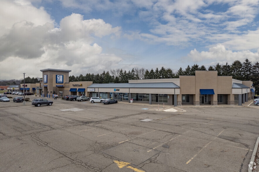 7257 Fulton Dr, Canton, OH for lease - Primary Photo - Image 1 of 5