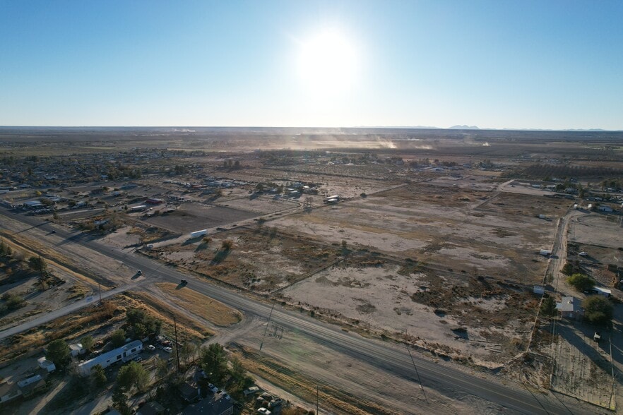 2021 Anthony Dr, Anthony, NM for sale - Building Photo - Image 3 of 6