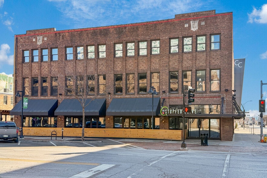 216 Court Ave, Des Moines, IA for sale - Building Photo - Image 2 of 19