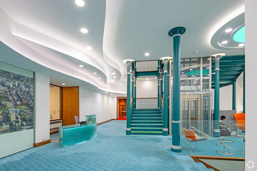 Hanover Walk, Leeds for lease - Lobby - Image 3 of 29