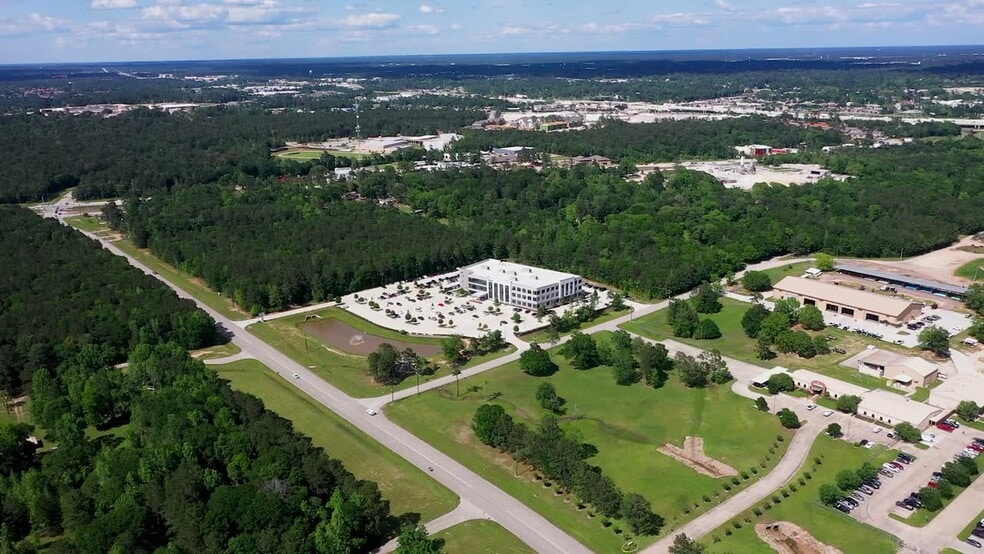 Sgt. Ed Holcomb & FM 2854, Conroe, TX à vendre - Vidéo sur l’inscription commerciale - Image 3 de 9